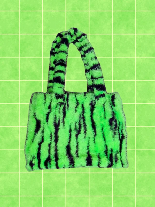 Bolso peluche verde 320bs